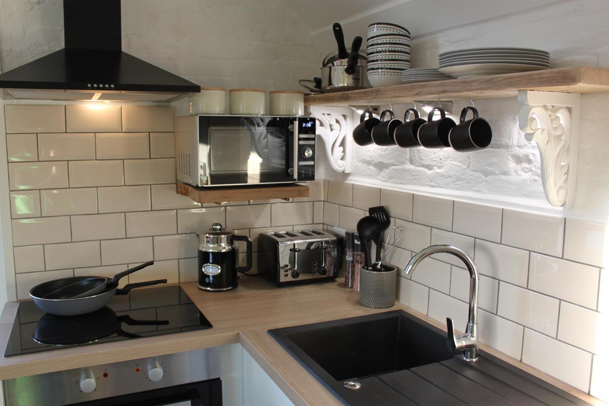 Beautiful Barn Conversion, 3 Bed, Hot Tub, Sauna, Gym, Enclosed Garden Райд Экстерьер фото